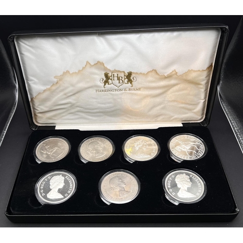 251 - A QEII commemorative crown collection (B sliver proof)