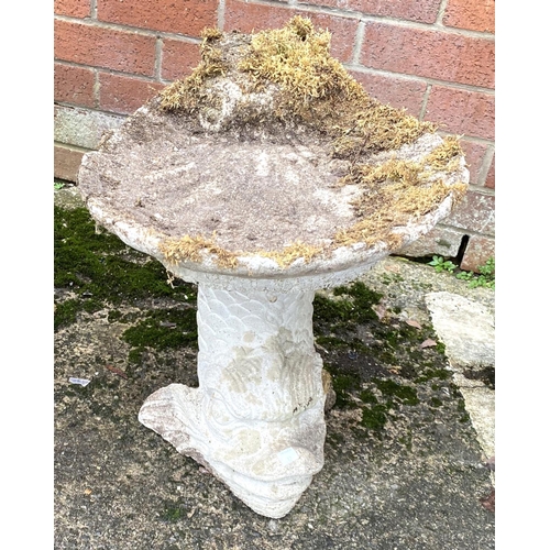 32 - A reconstituted stone birdbath