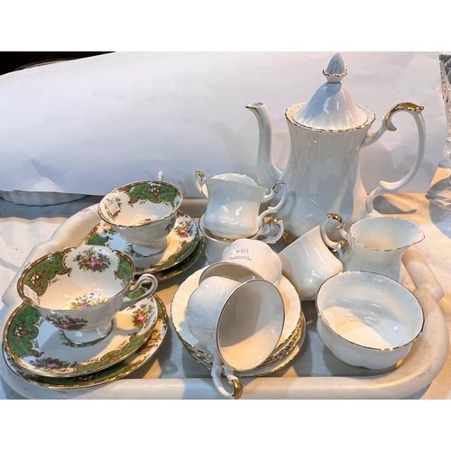 530A - A Royal Albert 14 piece part coffee set, comprising of: 6 cups, 5 saucers, coffee pot, sugar & c... 