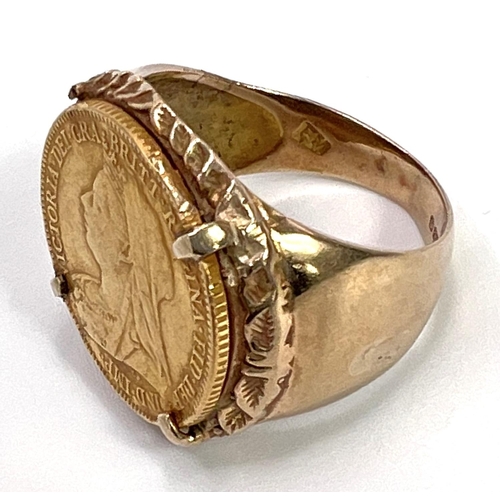 731 - A Victorian half sovereign ring 