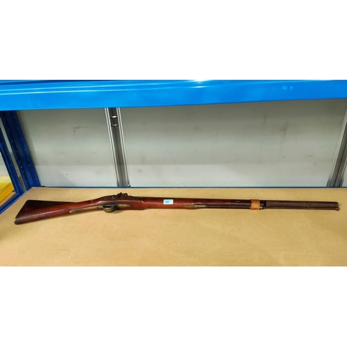 350 - A Brown Bess India Pattern Musket converted from flintlock to percussion, barrel 84cm, the lock plat... 