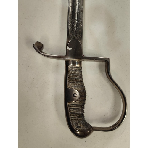 365 - A late 19th/early 20th century German officer's sword for Artillery with etched scrolling on both si... 