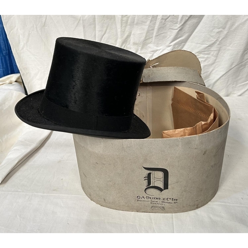 57 - A good quality late 19th/ early 20th century Dunn & co of London top hat in box, length 19cm