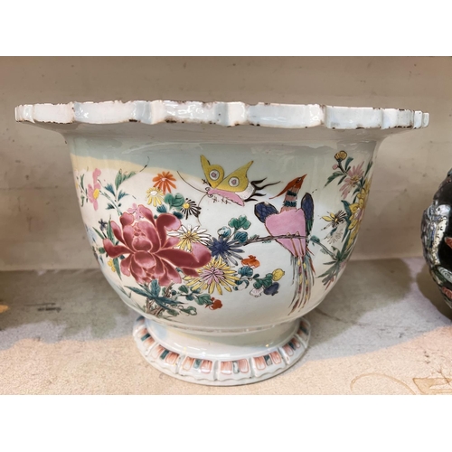 487 - A Chinese 19th century famille rose jardiniere with detailed polychrome decoration of chrysanthemums... 