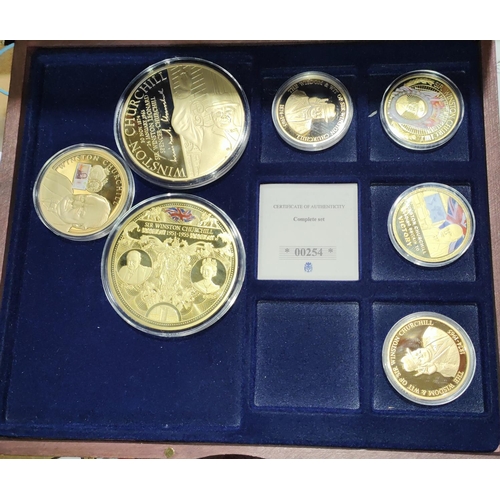 39 - Churchill gold layered medallions and War to end all Wars medallions