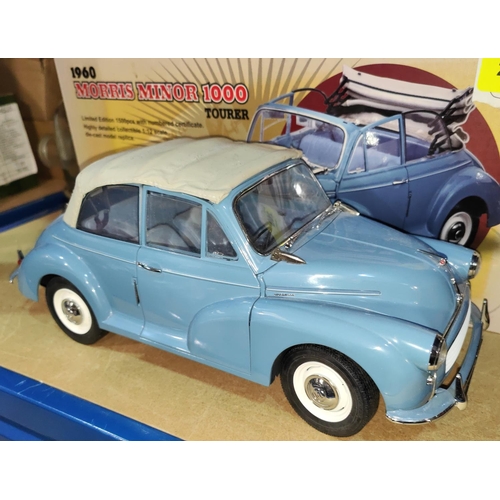 260 - A Sun Star 1960 Morris Minor 1000 Tourer limited edition 1:12 sale die cast model replica, originall... 