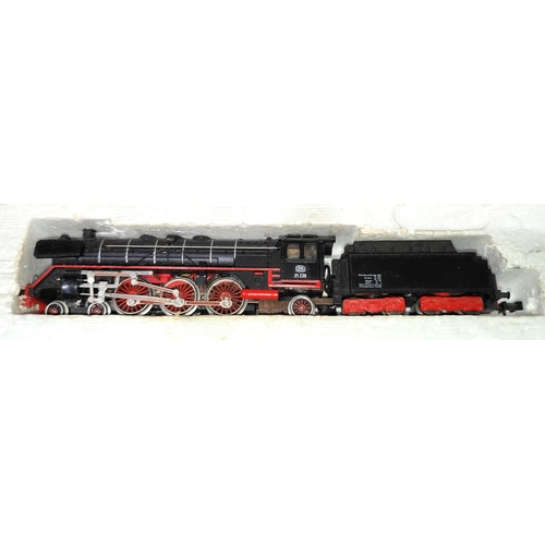 282 - An N-gauge Minitrix model of a Locomotive in box, No. 2900, A Hornby 00 gauge locomotive and tender ... 