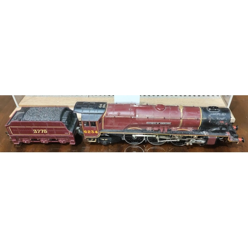 282 - An N-gauge Minitrix model of a Locomotive in box, No. 2900, A Hornby 00 gauge locomotive and tender ... 