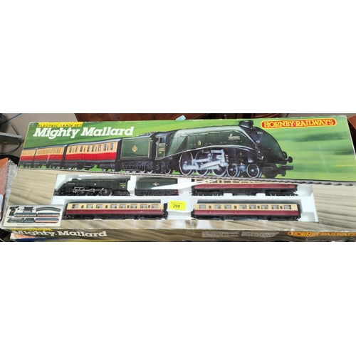 290 - A Hornby boxed Electric 00-gauge train set 'Mighty Mallard' R542