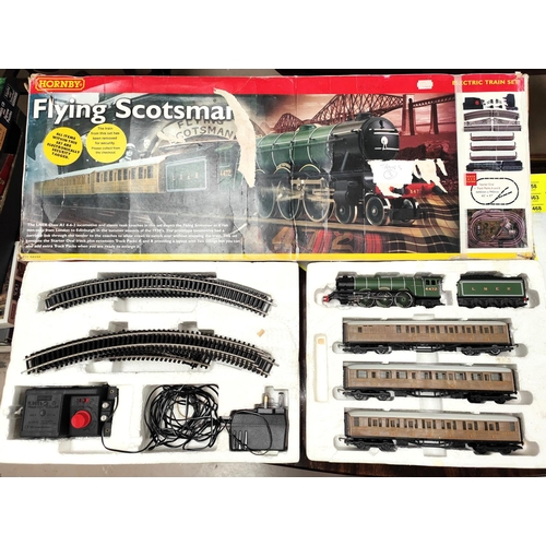 292 - A Hornby boxed electric train set 'Flying Scotsman' 00-gauge R1019