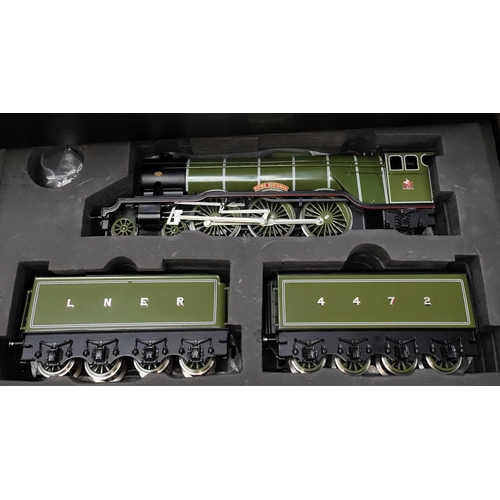 295 - A Bassett-Lowke special Limited release '0' gauge LNER class A3 Pacific Locomotive 4472 