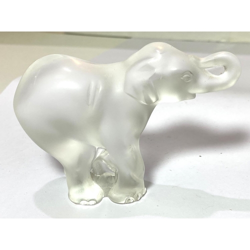 532 - René Lalique:  a frosted glass baby elephant, 12cm