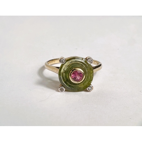 670 - A lady's 9 carat gold dress ring set fern green quartz, the centre removed and set with 4mm pink tou... 