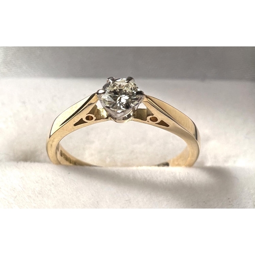 766 - An 18ct hallmarked gold diamond solitaire ring, stone approx. 4mm diameter, 2.7gms size 'J'