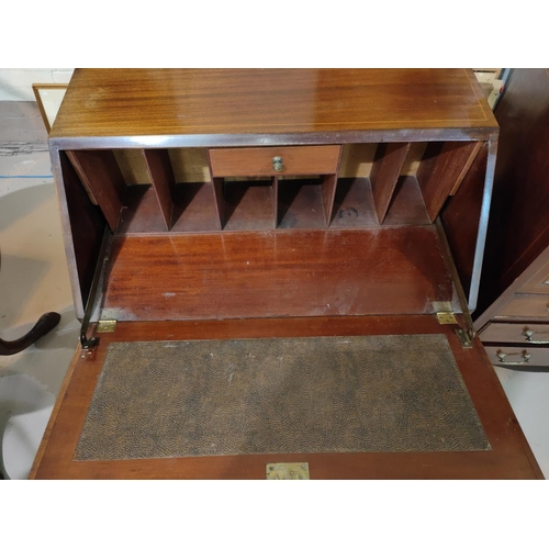 945 - An Edwardian inlaid mahogany bureau with fall front and 3 drawers, on cabriole legs, width 75cm