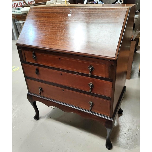 945 - An Edwardian inlaid mahogany bureau with fall front and 3 drawers, on cabriole legs, width 75cm