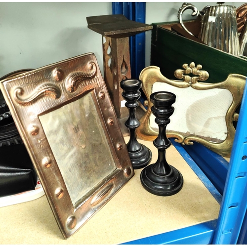 12 - A selection of copper; metalware and bric-a-brac