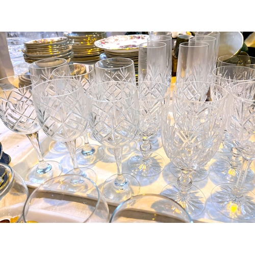 487 - A selection of drinking glasses