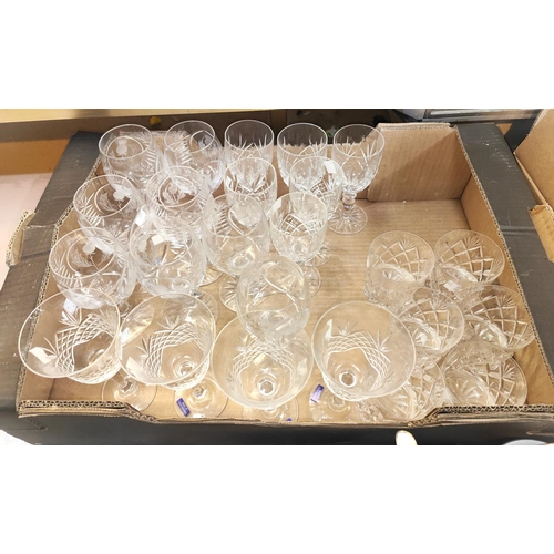 553 - A selection of cut drinking glasses