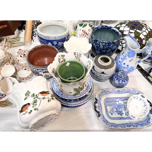 562 - A selection of blue & white pottery; etc.