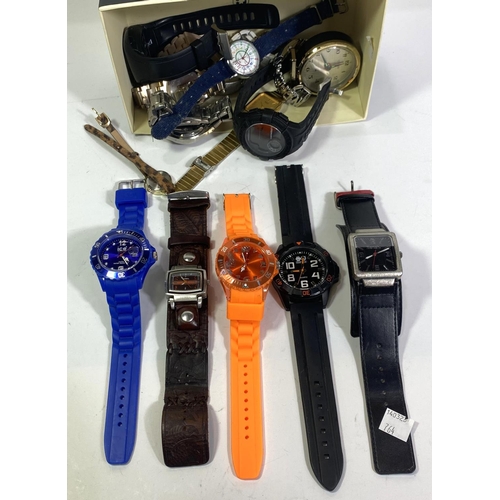 764 - A selection of modern designer watches including Seiko 