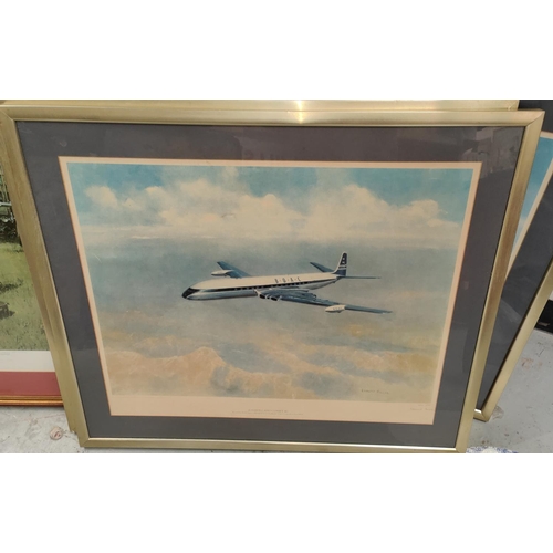 812E - An aircraft print de Havilland Comet 4C by Edmund Miller framed