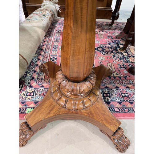 1037 - A mahogany octagonal occasional table 