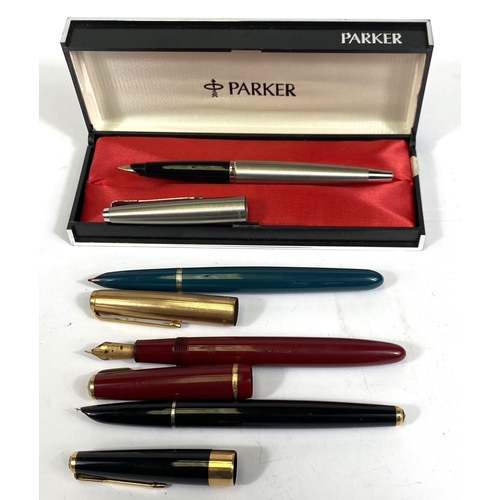 154 - Four vintage Parker fountain pens, one with 14k nib, 2 boxed