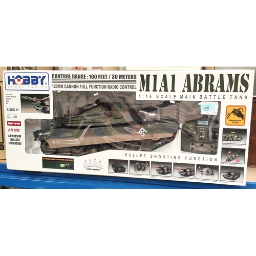 286 - A Hobby Engine boxed remote control M1A1 Abrams 1:16 scale tank