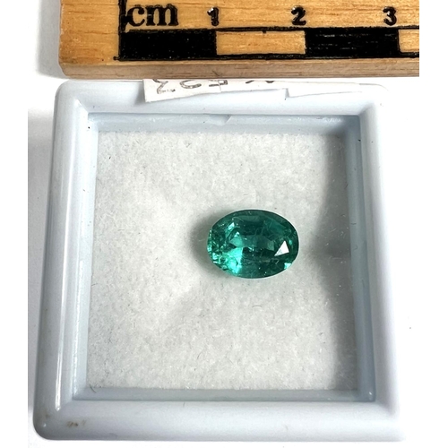 718B - An oval cut emerald, 1.25 carat