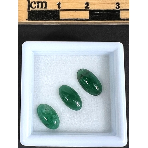 719B - Three oval cabochon cut emeralds, 2.57 carat