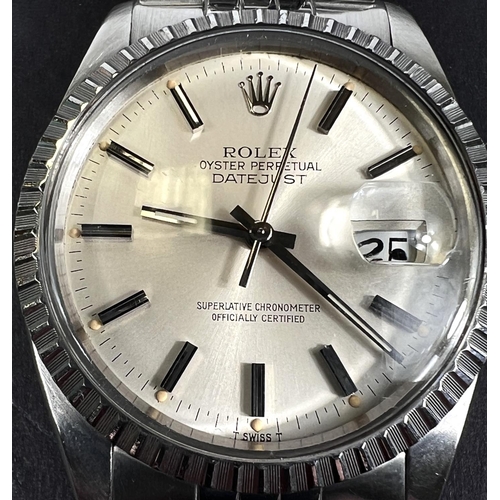 753 - A Rolex Oyster Perpetual Datejust Gentleman's automatic wristwatch with stainless steel case and bra... 