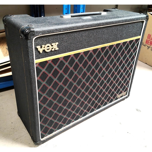 281 - A Vox Escort Bass amplifier 