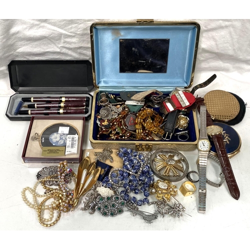 86 - A selection of costume jewellery; a boxed 3 piece pen set; etc.