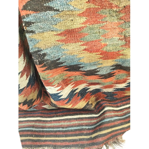 862 - A Middle Eastern flat woven kilim 163x224cm