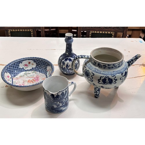 452 - A large Chinese three footed teapot, (no lid) a selection of blue and white and other Chinese items