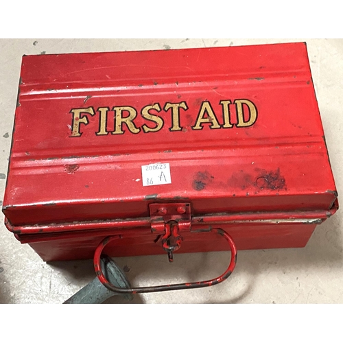 86A - A vintage first aid kit, good sized pestle and mortar etc