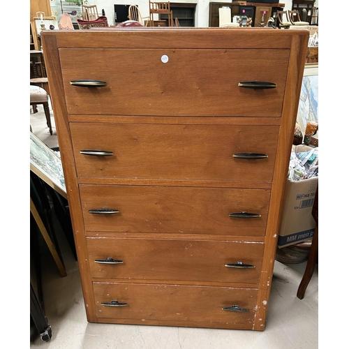 967 - A 1950's stained walnut chest of 5 drawers