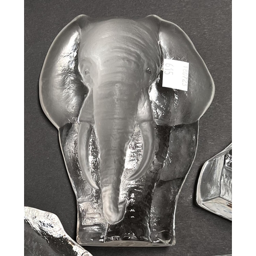 565 - 4 signed Modern Art Glass paperweights 2 are by Mats Jonasson:- Elephant No 3179, Bear cubs No 3097,... 