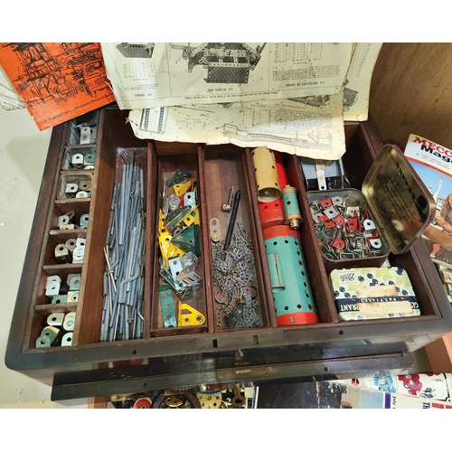238 - A vintage Meccano Collectors Set of drawers with hinged storage and three drawers below containing M... 