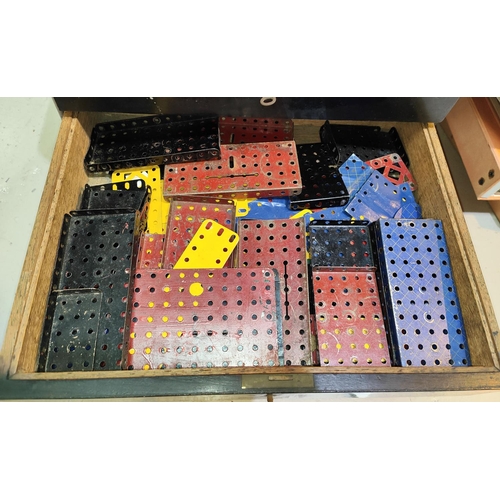 238 - A vintage Meccano Collectors Set of drawers with hinged storage and three drawers below containing M... 