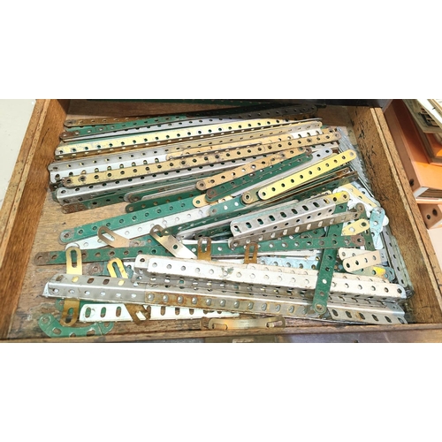 238 - A vintage Meccano Collectors Set of drawers with hinged storage and three drawers below containing M... 