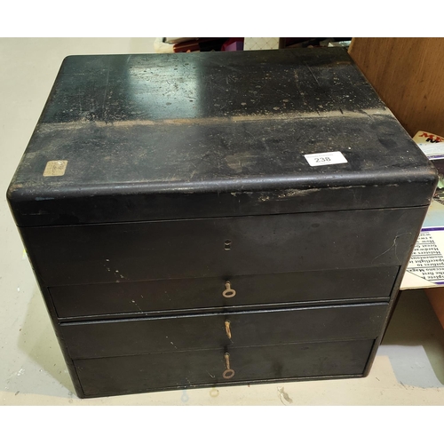 238 - A vintage Meccano Collectors Set of drawers with hinged storage and three drawers below containing M... 