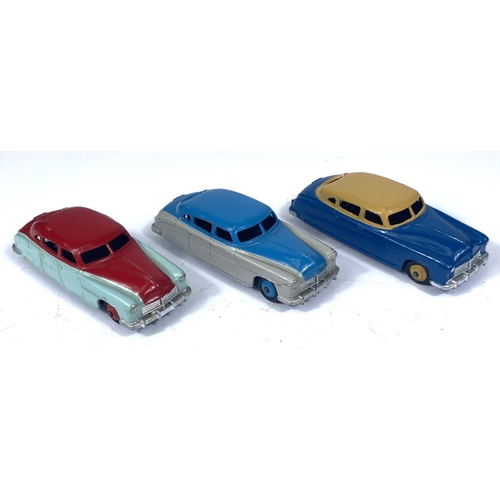 359 - DINKY TOYS: three Hudson Sedans two tones 139B Commodore blue body brown roof and hubcaps, and two 1... 