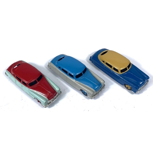 359 - DINKY TOYS: three Hudson Sedans two tones 139B Commodore blue body brown roof and hubcaps, and two 1... 