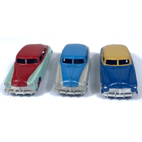 359 - DINKY TOYS: three Hudson Sedans two tones 139B Commodore blue body brown roof and hubcaps, and two 1... 