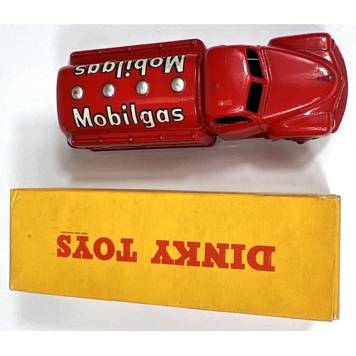 369 - DINKY TOYS: 440 Tanker 'Mobilgas' in red with red hubcaps in original box