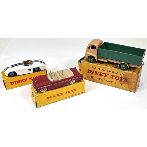 375 - DINKY TOYS: French 24A Chrysler 