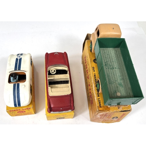 375 - DINKY TOYS: French 24A Chrysler 