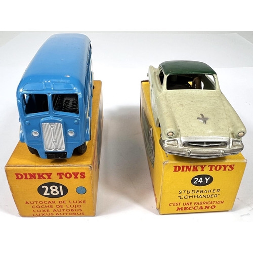 380 - DINKY TOYS: 281 Luxury Coach in blue and yellow in original box (scuff to one flap) 24Y French made ... 